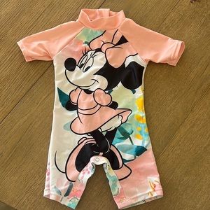 Disney Girls Skin guard 3-6mo